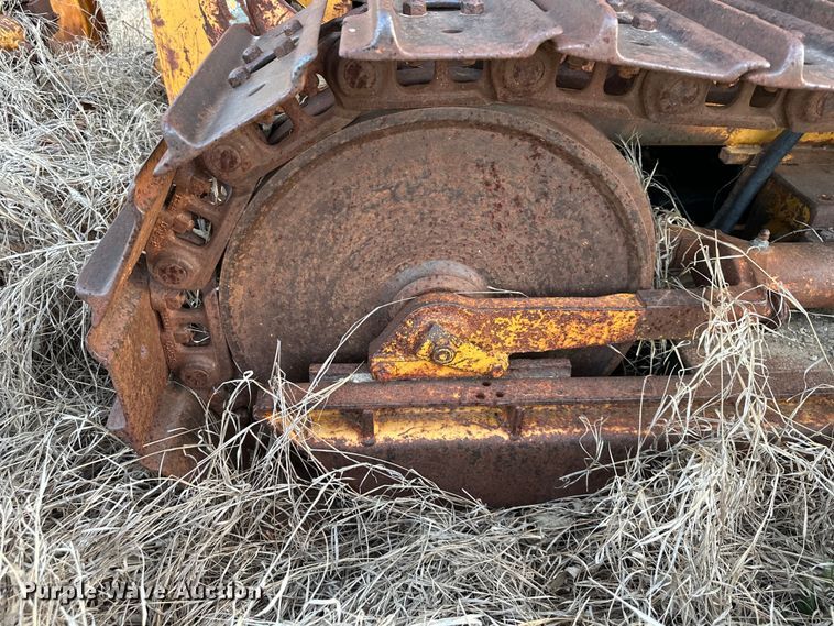 image for item DQ6417 1977 International 500 Series E dozer