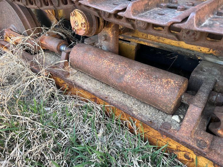 image for item DQ6417 1977 International 500 Series E dozer