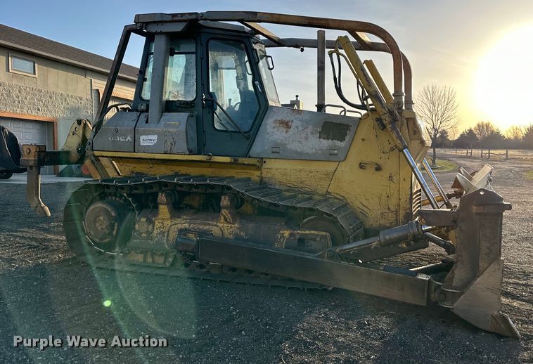 image for item DQ6419 1993 Komatsu D65EX-12 dozer