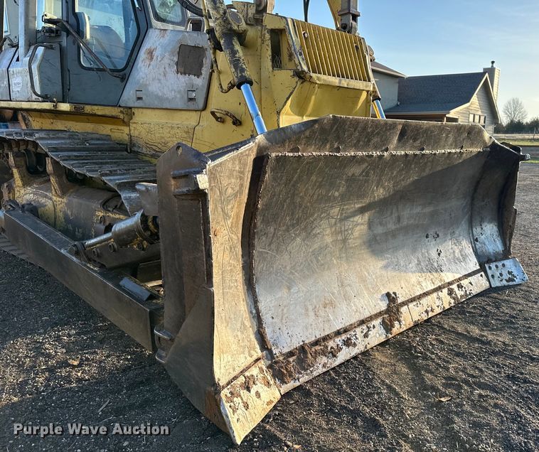 image for item DQ6419 1993 Komatsu D65EX-12 dozer