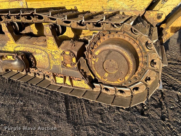 image for item DQ6419 1993 Komatsu D65EX-12 dozer