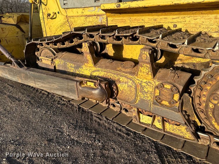 image for item DQ6419 1993 Komatsu D65EX-12 dozer