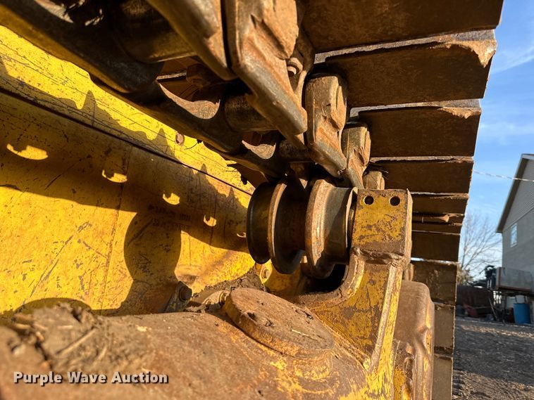 image for item DQ6419 1993 Komatsu D65EX-12 dozer