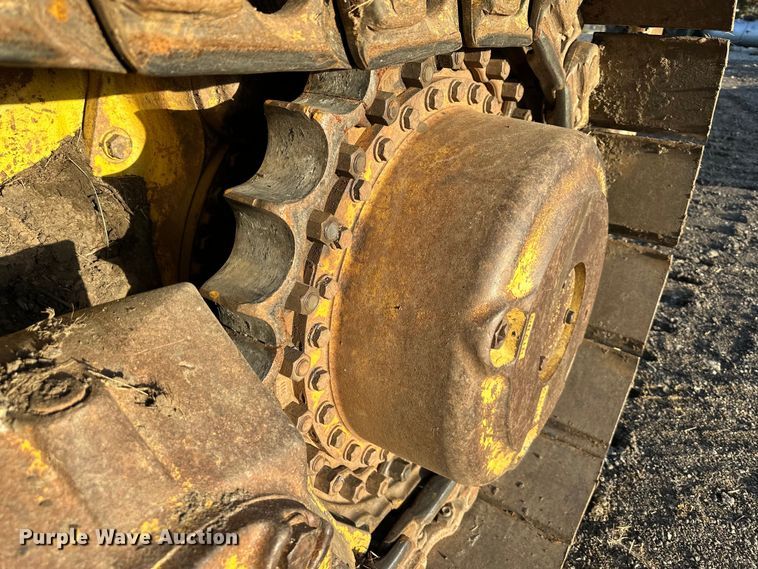 image for item DQ6419 1993 Komatsu D65EX-12 dozer