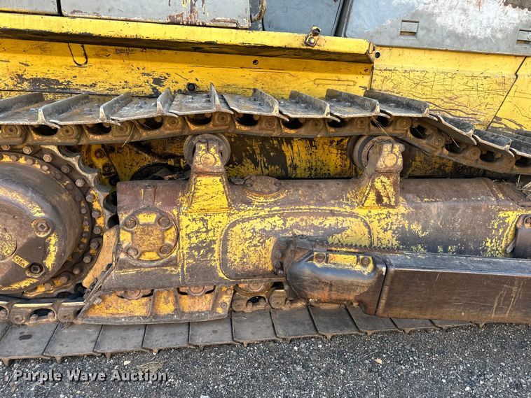 image for item DQ6419 1993 Komatsu D65EX-12 dozer