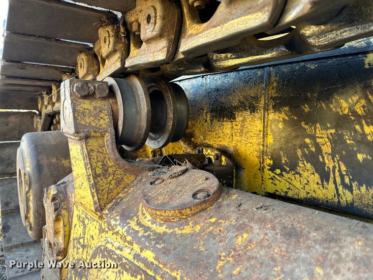 image for item DQ6419 1993 Komatsu D65EX-12 dozer