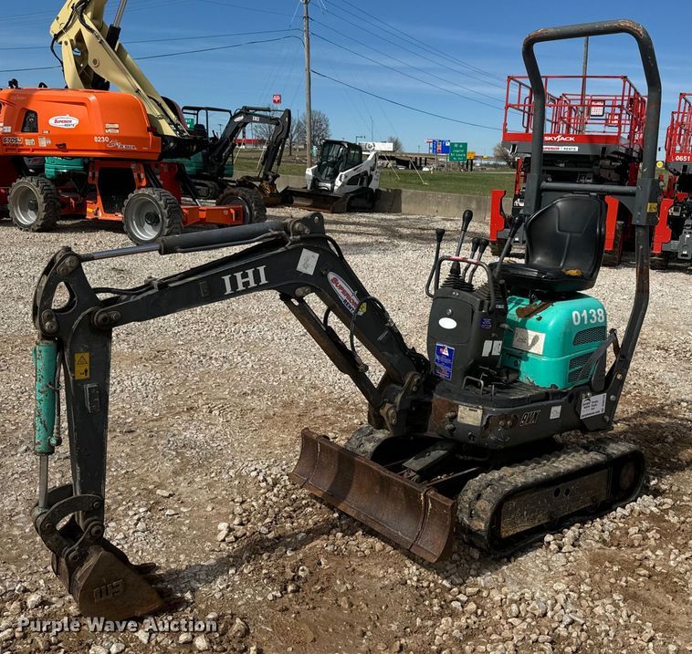 image for item DQ6755 2014 IHI 9VX mini excavator
