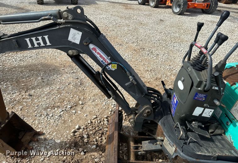 image for item DQ6755 2014 IHI 9VX mini excavator
