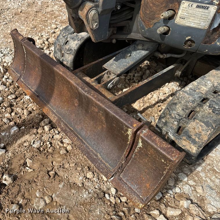 image for item DQ6755 2014 IHI 9VX mini excavator