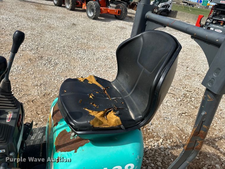 image for item DQ6755 2014 IHI 9VX mini excavator