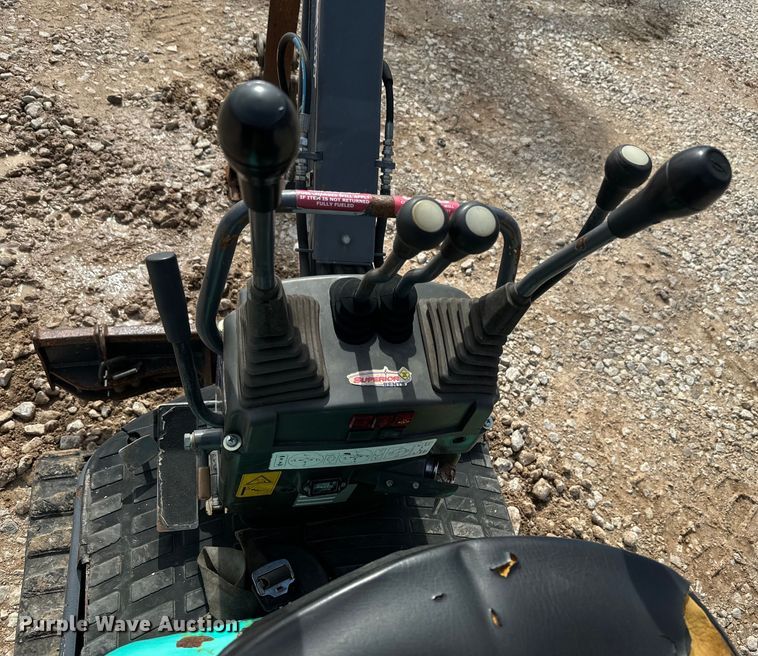 image for item DQ6755 2014 IHI 9VX mini excavator