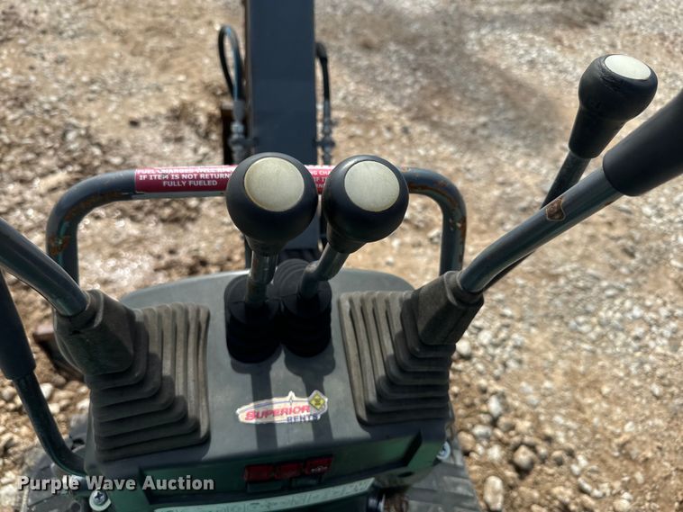 image for item DQ6755 2014 IHI 9VX mini excavator