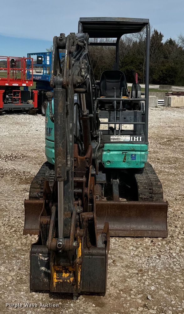 image for item DQ6756 2016 IHI 25V4-F mini excavator