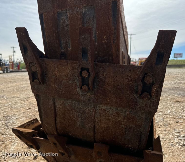 image for item DQ6756 2016 IHI 25V4-F mini excavator