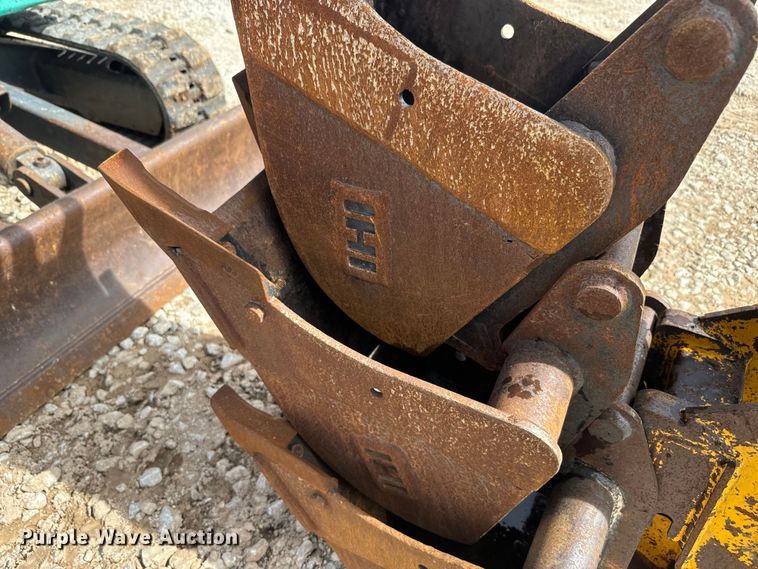 image for item DQ6756 2016 IHI 25V4-F mini excavator