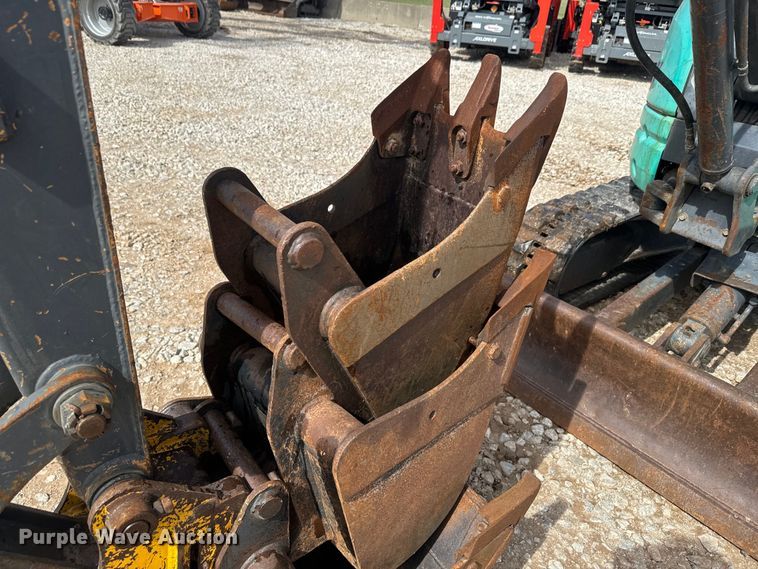 image for item DQ6756 2016 IHI 25V4-F mini excavator