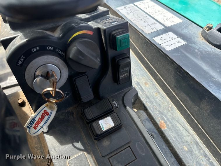 image for item DQ6756 2016 IHI 25V4-F mini excavator