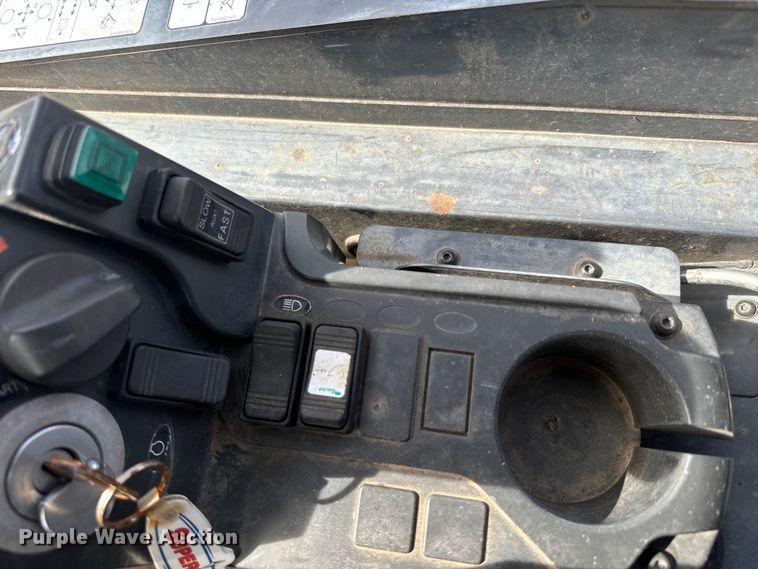 image for item DQ6756 2016 IHI 25V4-F mini excavator