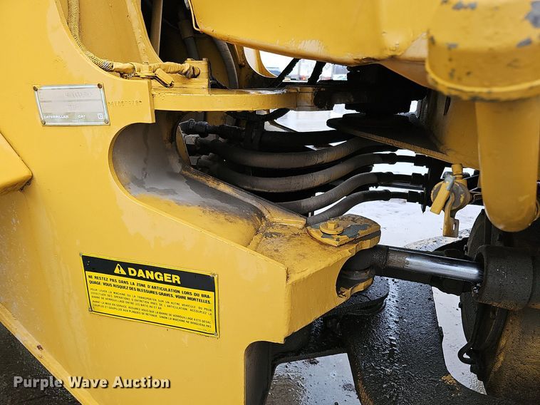 image for item DQ8572 1989 Caterpillar IT18B wheel loader