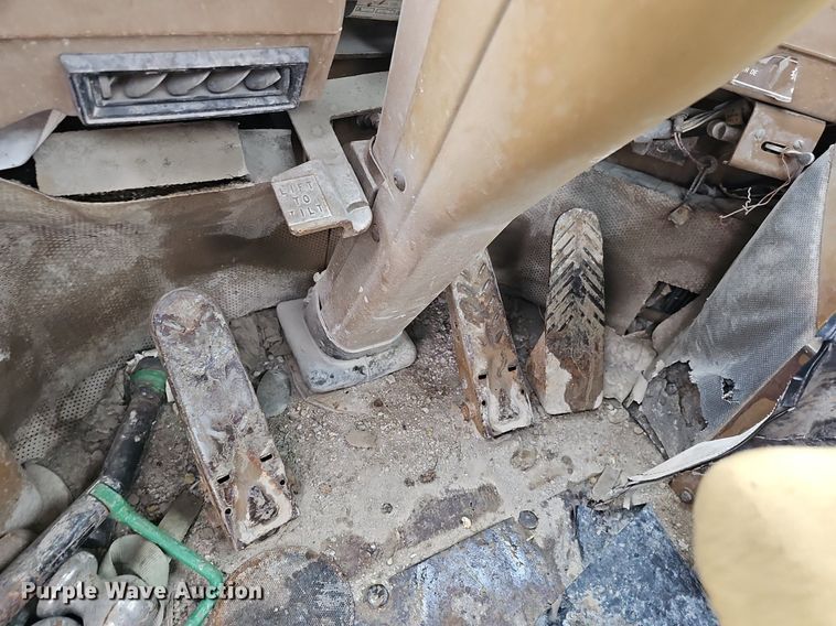 image for item DQ8572 1989 Caterpillar IT18B wheel loader