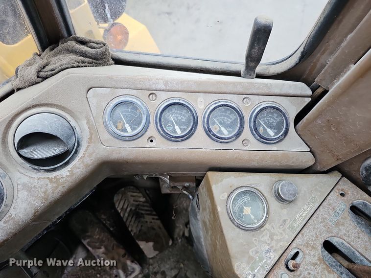 image for item DQ8572 1989 Caterpillar IT18B wheel loader