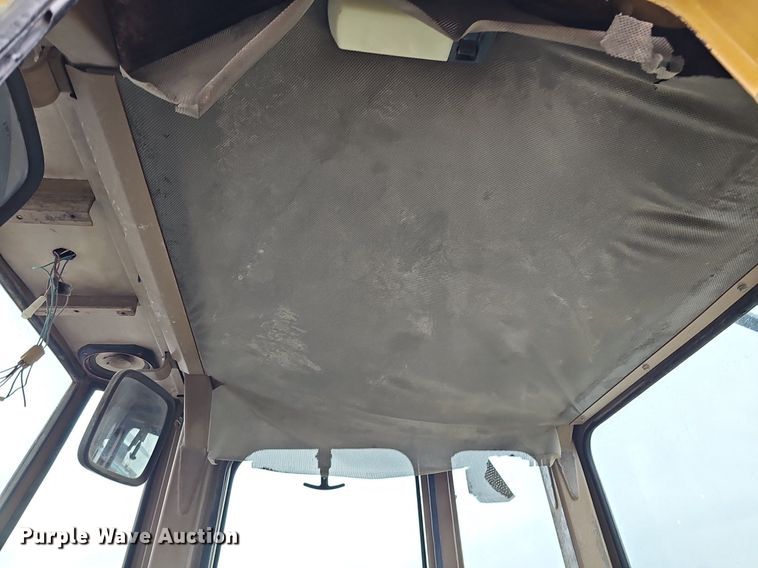 image for item DQ8572 1989 Caterpillar IT18B wheel loader