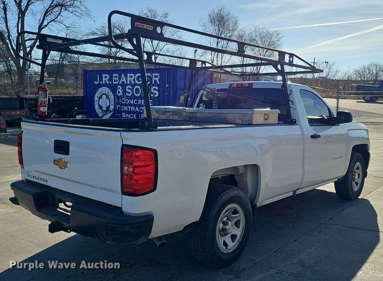 image for item DQ8576 2017 Chevrolet Silverado 1500 pickup truck