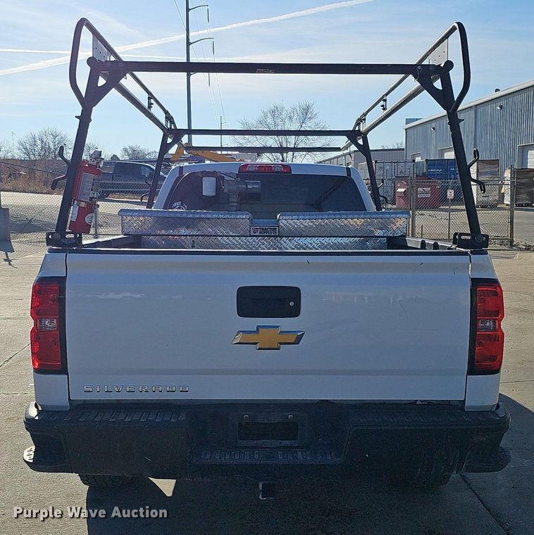 image for item DQ8576 2017 Chevrolet Silverado 1500 pickup truck