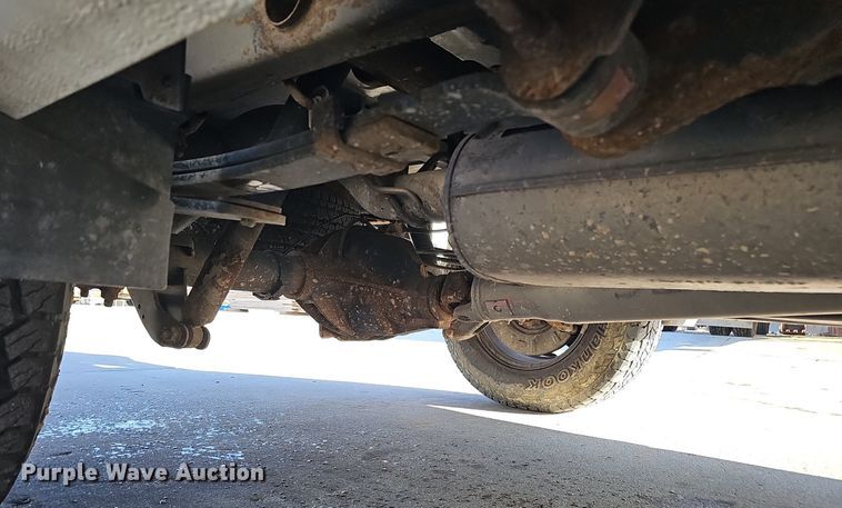 image for item DQ8576 2017 Chevrolet Silverado 1500 pickup truck