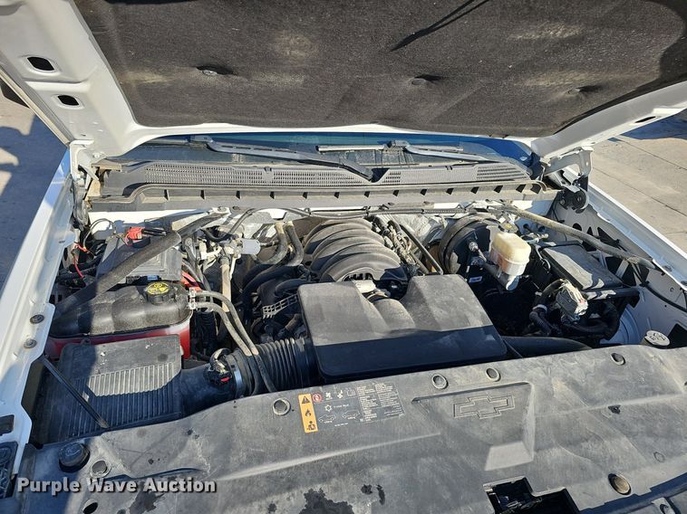 image for item DQ8576 2017 Chevrolet Silverado 1500 pickup truck