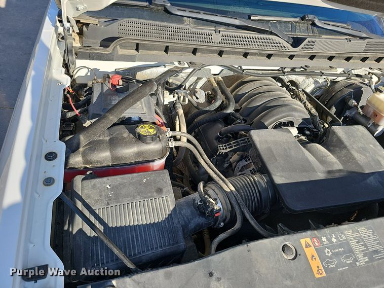 image for item DQ8576 2017 Chevrolet Silverado 1500 pickup truck