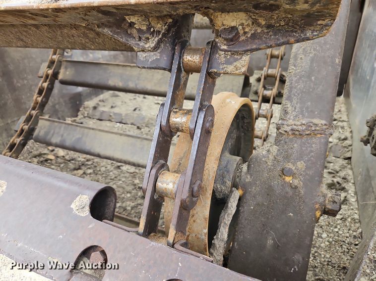 image for item DR8537 1988 Caterpillar  615C conventional scraper 