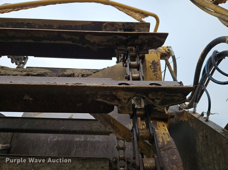 image for item DR8537 1988 Caterpillar  615C conventional scraper 