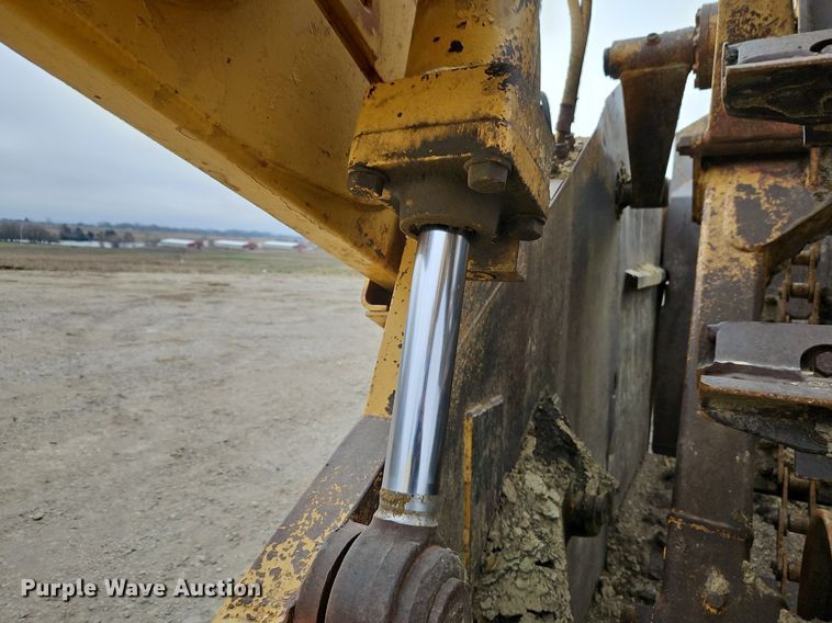 image for item DR8537 1988 Caterpillar  615C conventional scraper 