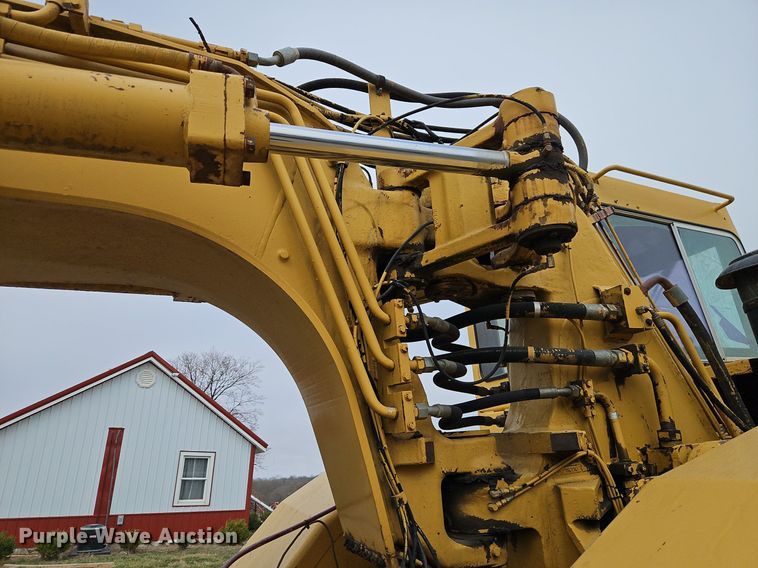 image for item DR8537 1988 Caterpillar  615C conventional scraper 