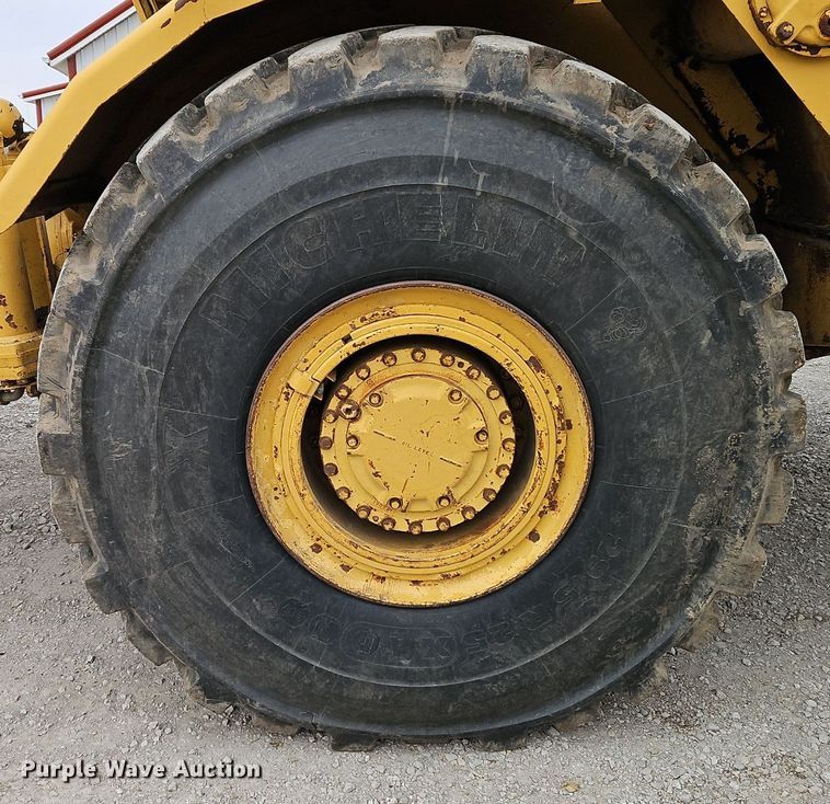 image for item DR8537 1988 Caterpillar  615C conventional scraper 