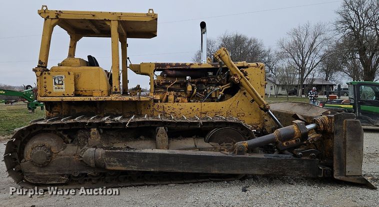 image for item DR8538 1972 Caterpillar  D8H dozer