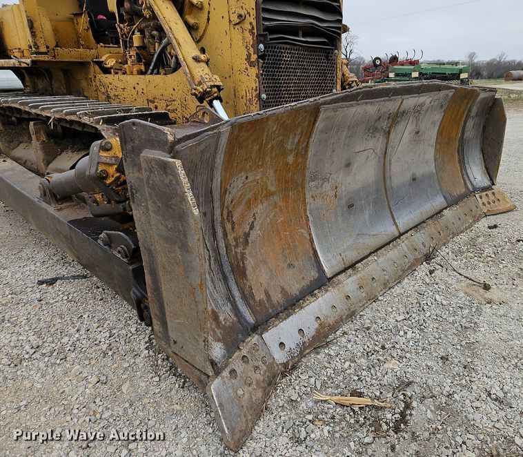 image for item DR8538 1972 Caterpillar  D8H dozer