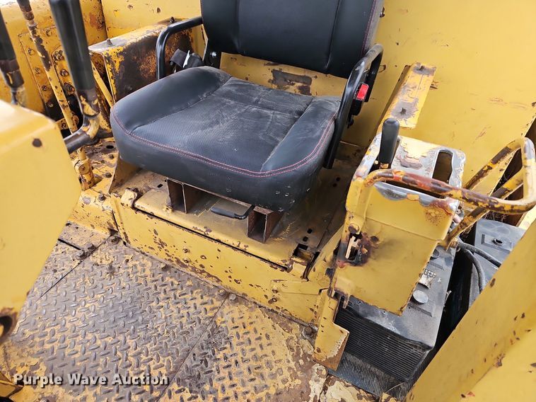 image for item DR8538 1972 Caterpillar  D8H dozer