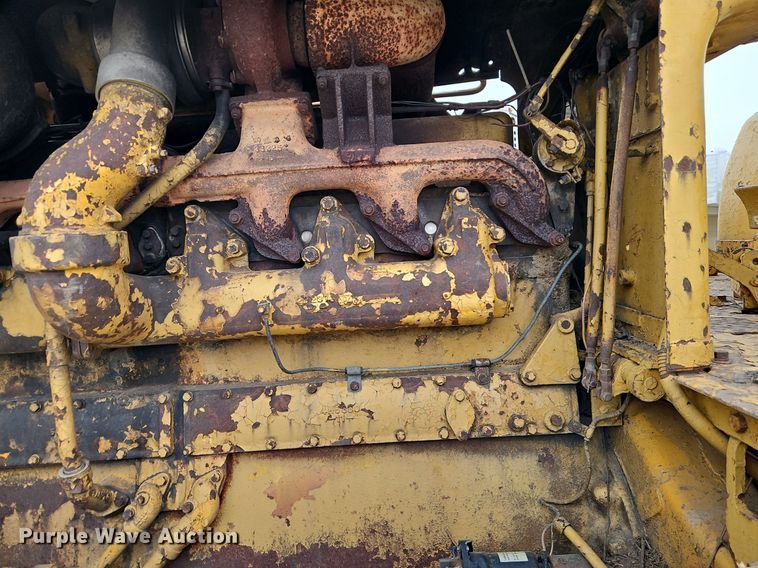 image for item DR8538 1972 Caterpillar  D8H dozer
