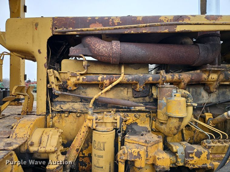 image for item DR8538 1972 Caterpillar  D8H dozer