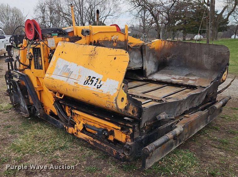 image for item DR8546 2005 LeeBoy L8515 T paver