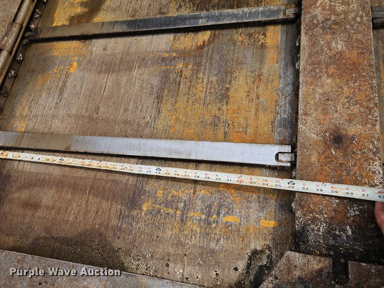 image for item DR8546 2005 LeeBoy L8515 T paver