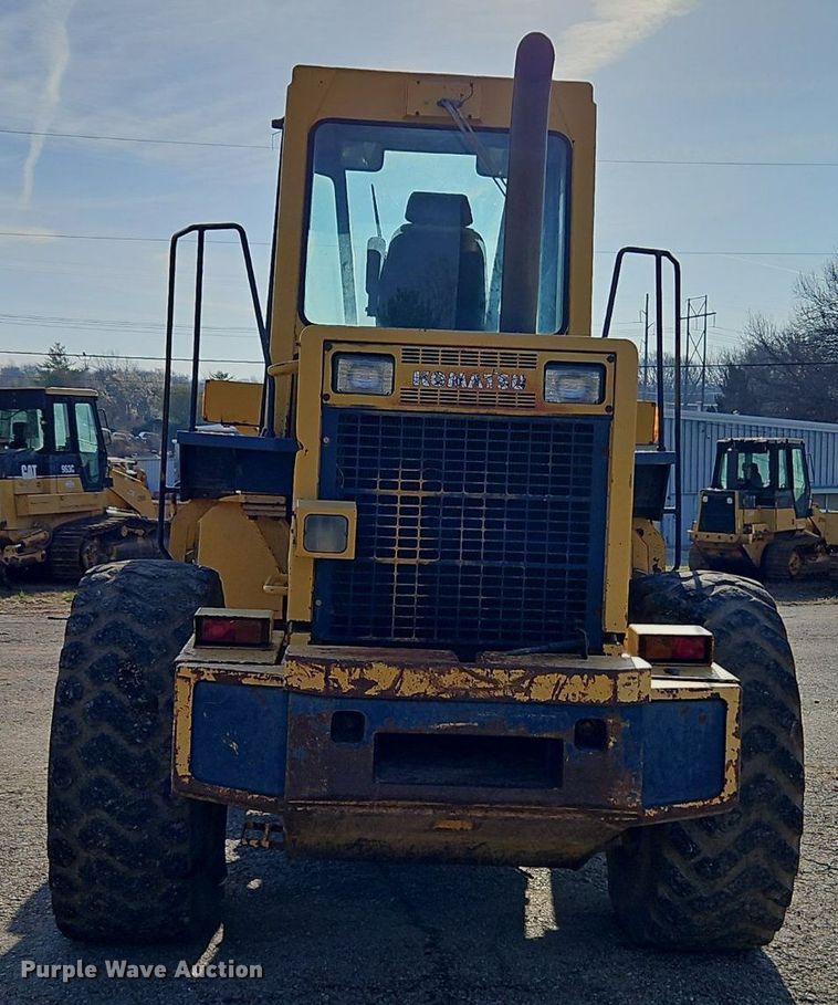 image for item DR8547 1996 Komatsu  WA320-1 wheel loader
