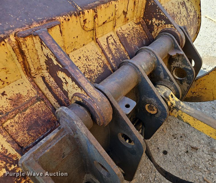 image for item DR8547 1996 Komatsu  WA320-1 wheel loader