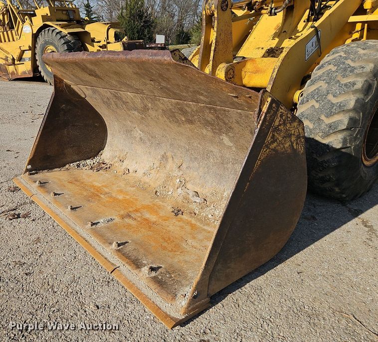 image for item DR8547 1996 Komatsu  WA320-1 wheel loader