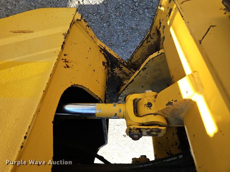image for item DR8547 1996 Komatsu  WA320-1 wheel loader
