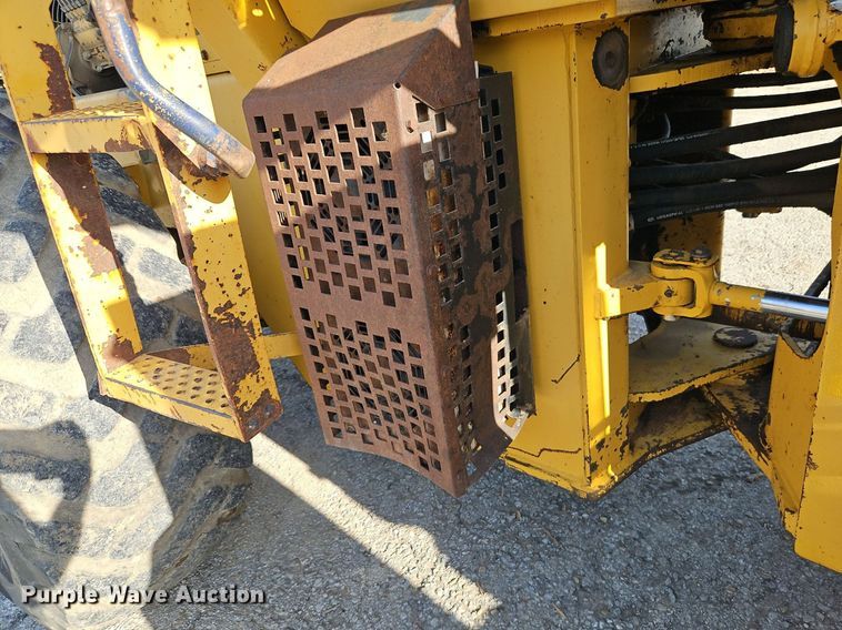 image for item DR8547 1996 Komatsu  WA320-1 wheel loader