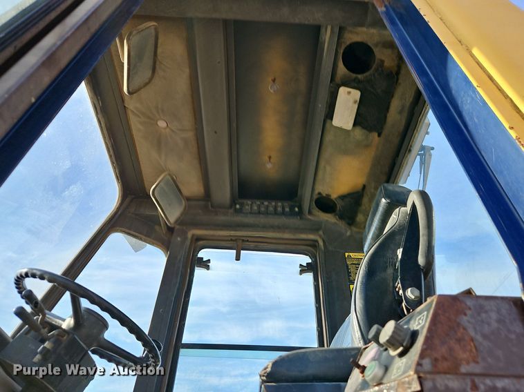 image for item DR8547 1996 Komatsu  WA320-1 wheel loader