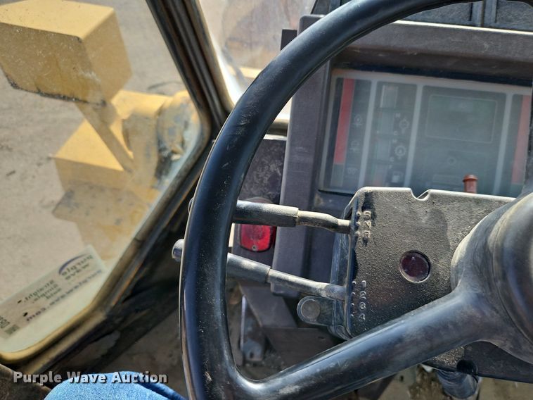 image for item DR8547 1996 Komatsu  WA320-1 wheel loader